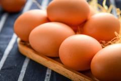 熟鸡蛋可以重新加热吗？能用微波炉再加热吗？