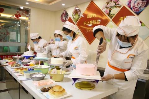 技能人才将迎黄金发展期！2021年学技能就选邯郸新东方烹饪学校！