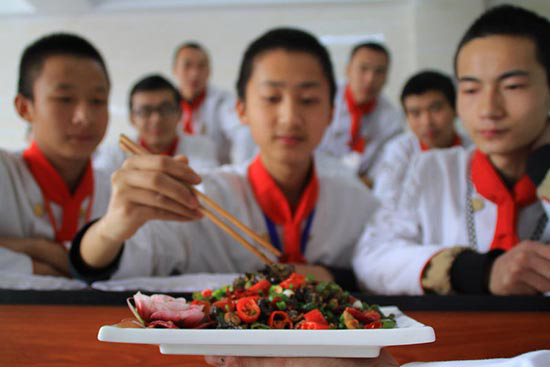 为什么学中餐要到成都新东方？马上给你个答案！