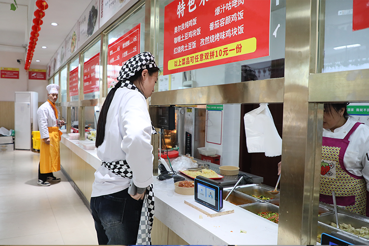 末伏养生｜三伏天最后10天，饮食记住“三吃三不吃”
